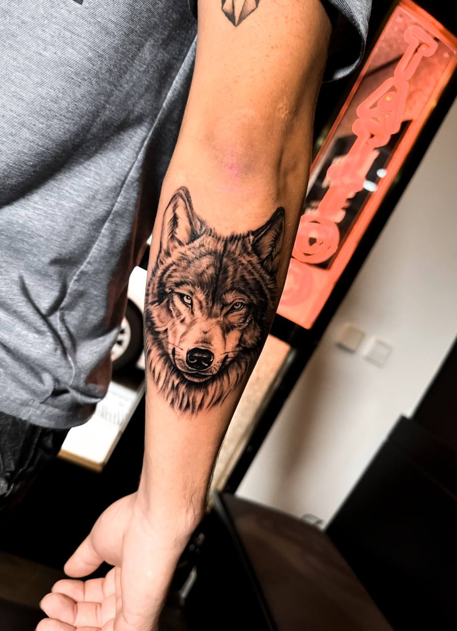 Tattoo by Vean Tattoo Madrid at Vean Tattoo Madrid